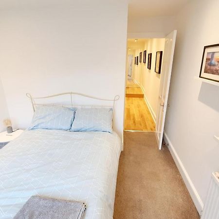 Lovely 2 Bedroom Period Garden Flat. Лондон Экстерьер фото