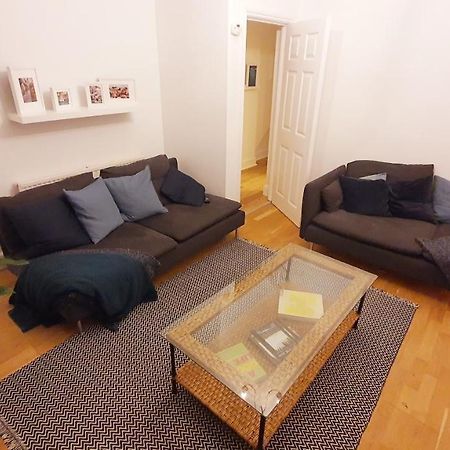 Lovely 2 Bedroom Period Garden Flat. Лондон Экстерьер фото