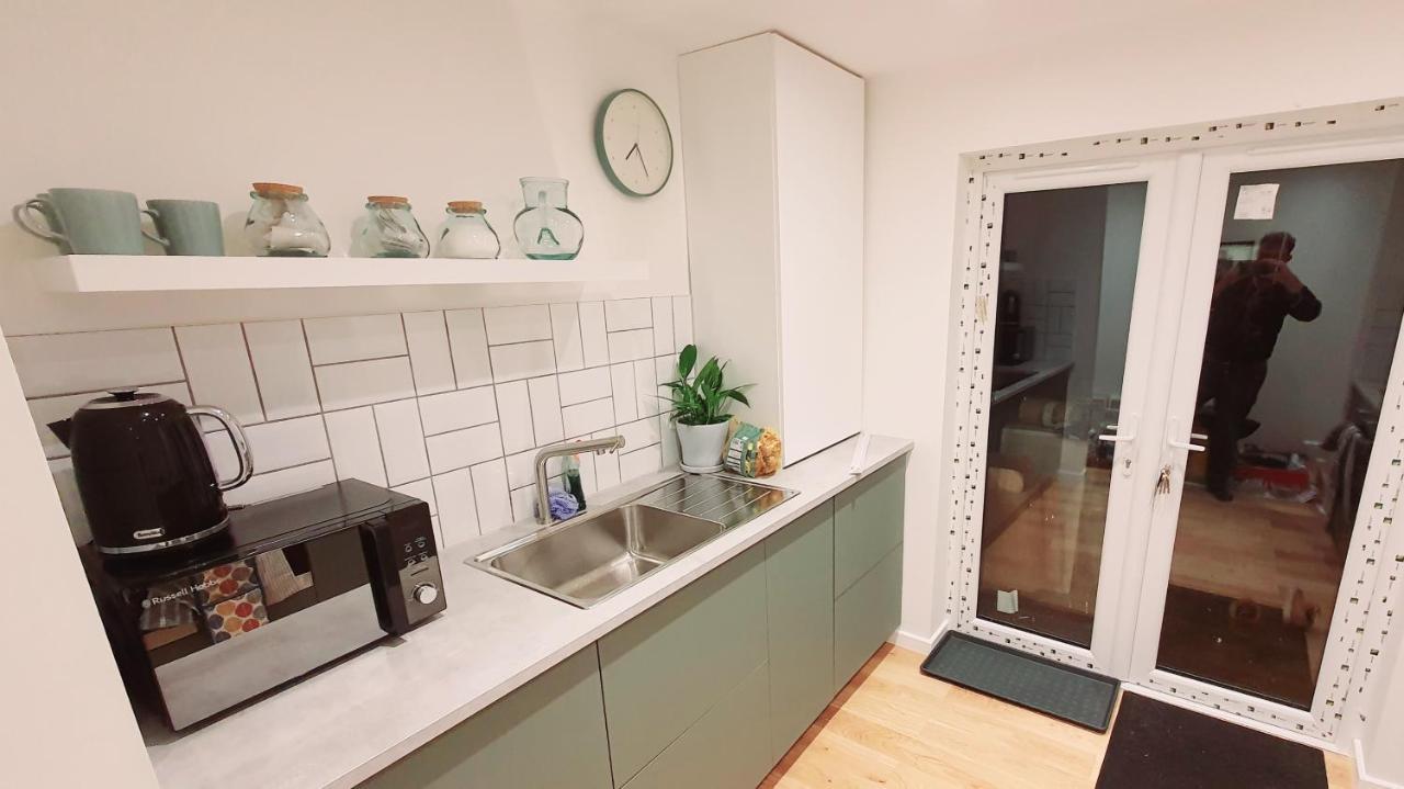 Lovely 2 Bedroom Period Garden Flat. Лондон Экстерьер фото